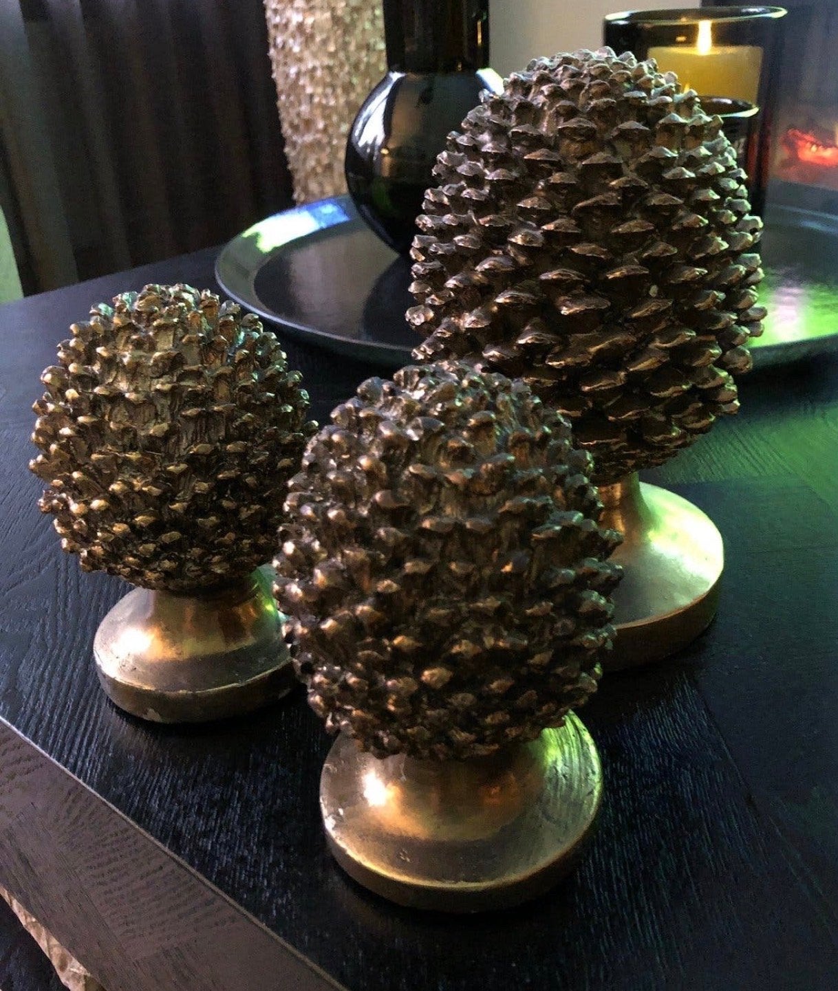 3 Goudkleurige Dennenappels Decoratie, Gebruikt, Overige materialen, Ophalen of Verzenden, Klassiek