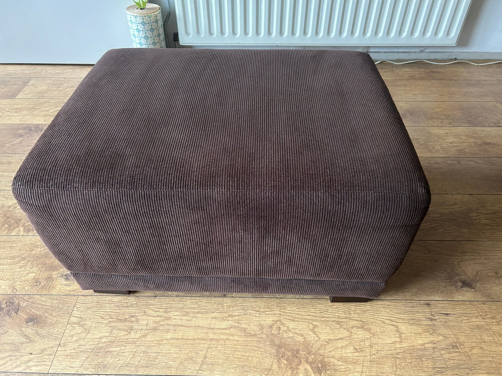 Hocker poef voetenbank ribfluweel donkerbruin, Huis en Inrichting, Ophalen, Gebruikt, Vierkant, 50 tot 75 cm
