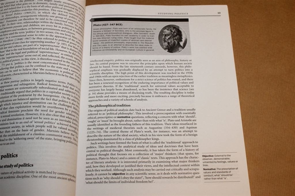 Politics — Heywood, Complete Inleiding Politicologie, Ophalen of Verzenden, Zo goed als nieuw, Nederland