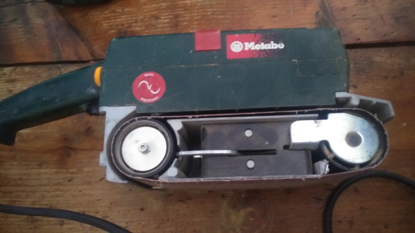 Oude Metabo bandschuurmachine, Ophalen of Verzenden, Gebruikt, 600 tot 1200 watt, Bandschuurmachine
