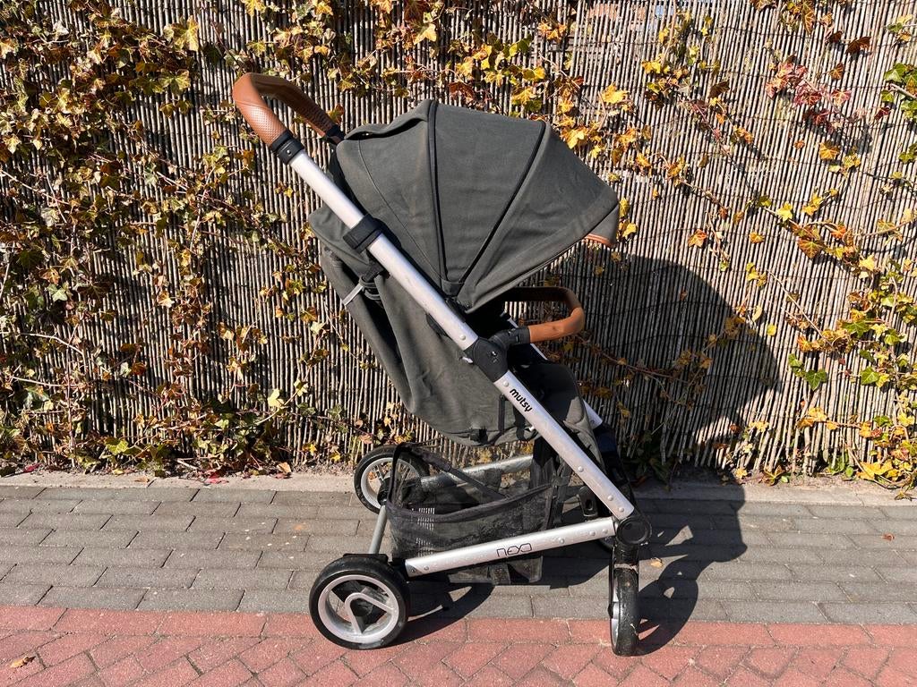 Mutsy Nexo opvouwbare buggy met regenhoes, Ophalen, Gebruikt, Overige merken, Regenhoes