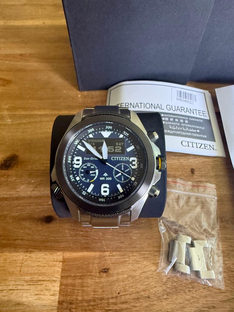 Citizen Land JV1006-51L, Sieraden, Tassen en Uiterlijk, Horloges | Heren, Staal, Staal, Ophalen of Verzenden, Zo goed als nieuw
