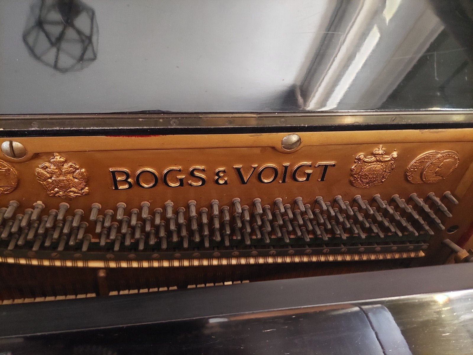 Piano Bogs & Voigt, Ophalen