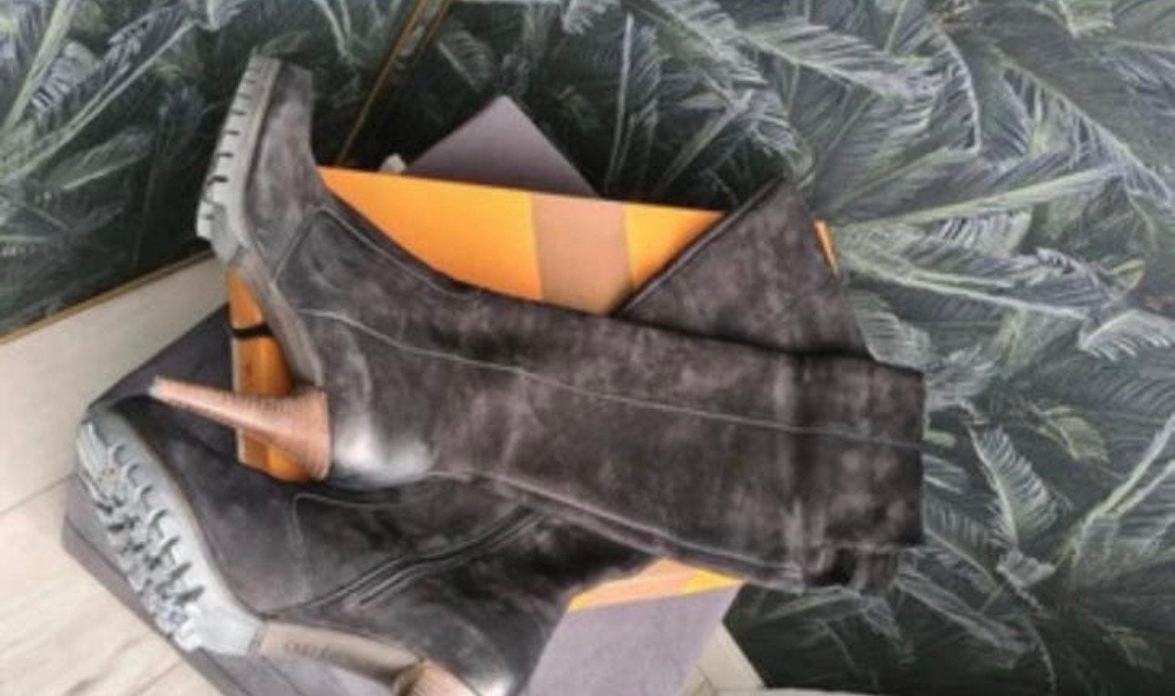 K&S overknee zwarte nubuck laarzen mt 40 als nieuw, Kleding | Dames, Ophalen of Verzenden, Zo goed als nieuw, Zwart, Hoge laarzen