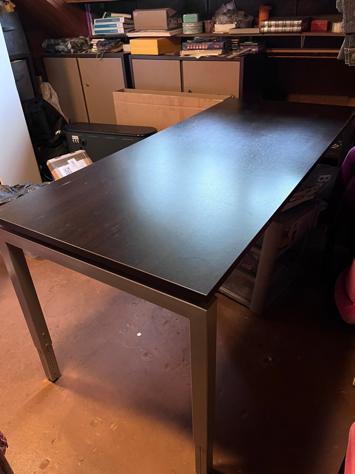 Bureau 180x80 uitstekende kwaliteit incl kabelgoot, Huis en Inrichting, Ophalen, Hout, 180 cm, Bruin