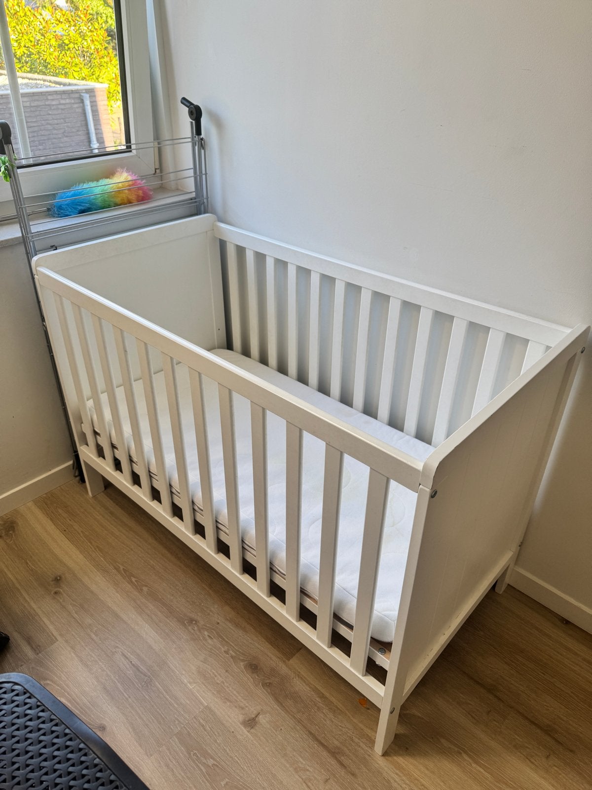 Ledikantje wit, nog goed! Eventueel met matras, Ophalen of Verzenden, Gebruikt, Ledikant