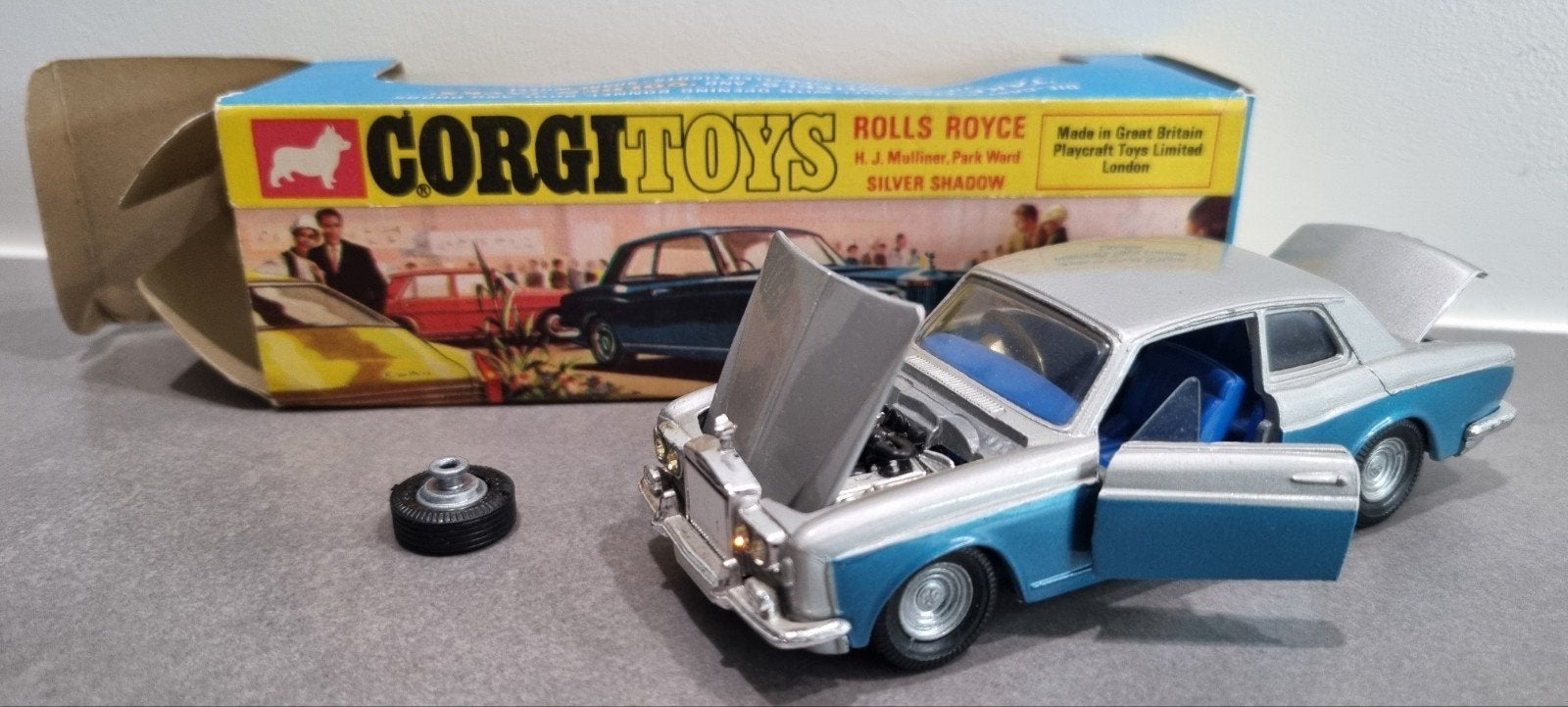 Corgi Toys no. 273 Rolls Royce Silver Shadow, Ophalen of Verzenden, Gebruikt, Auto, Corgi