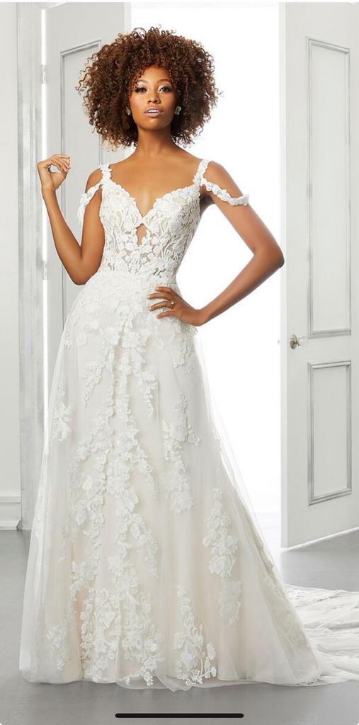 Mori Lee by Madeline Gardner Trouwjurk Maat 40/42, Ophalen, Gedragen, Wit, Trouwjurk