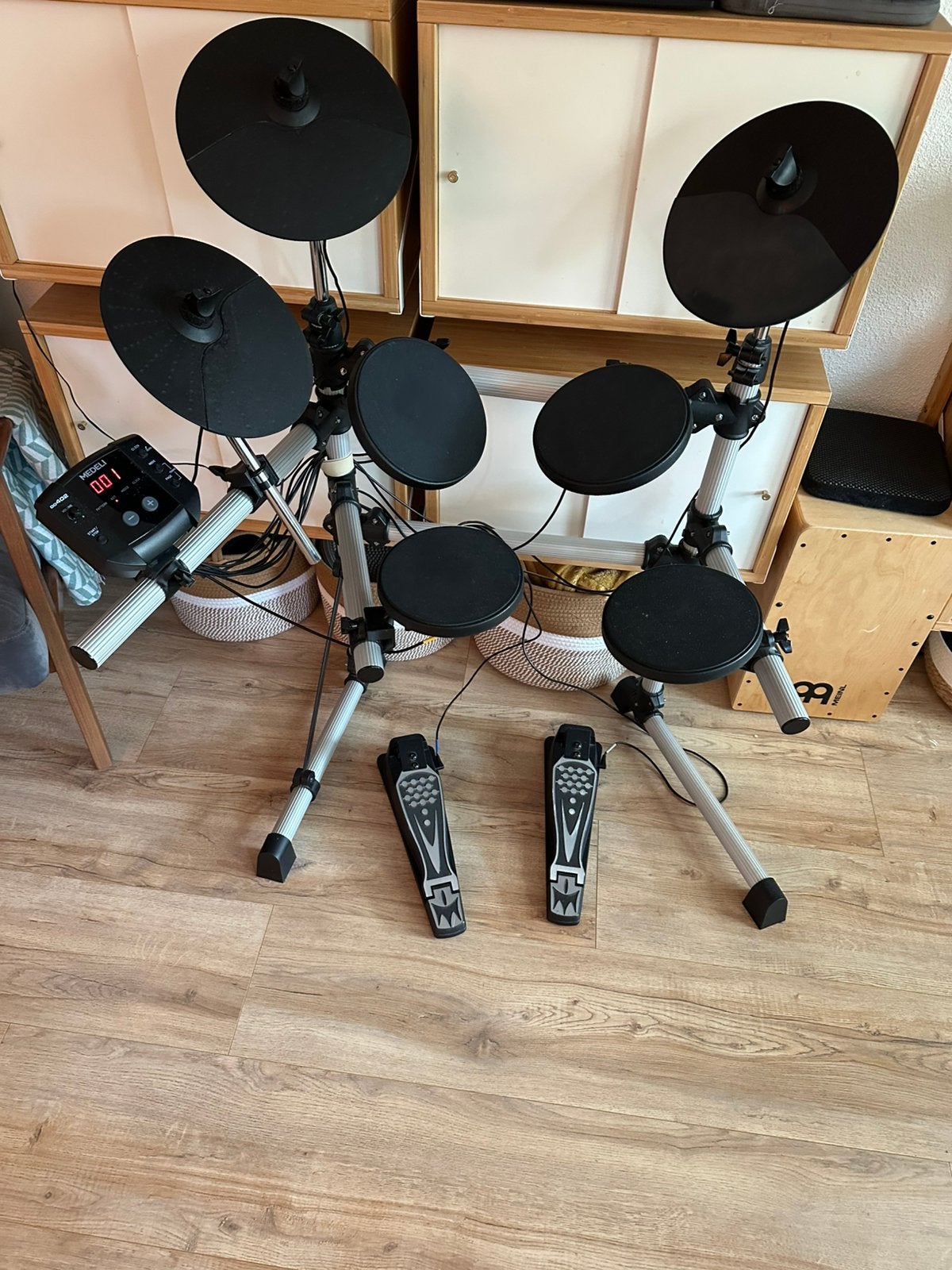 Medeli DD 402 Elektronisch elektrisch drumstel + drumkruk, Ophalen, Zo goed als nieuw, Trommel