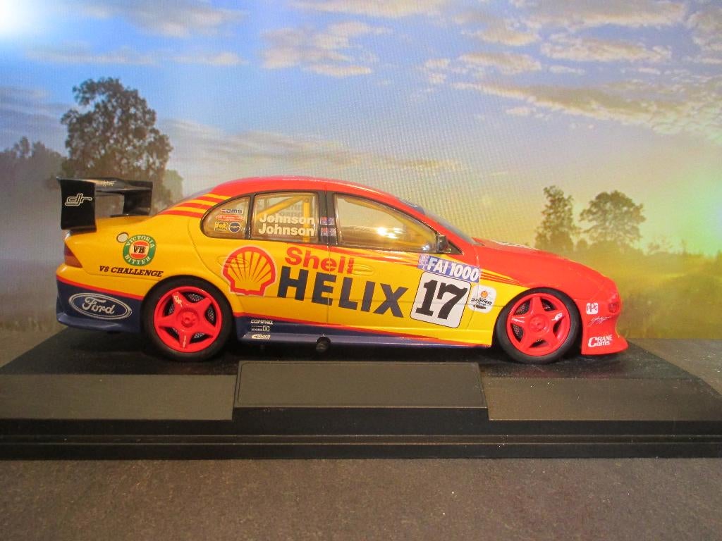 1/18 Ford AU Falcon Bathurst 1999 Dick Johnson #17 CC #2, Hobby en Vrije tijd, Modelauto's | 1:18, Ophalen of Verzenden, Nieuw