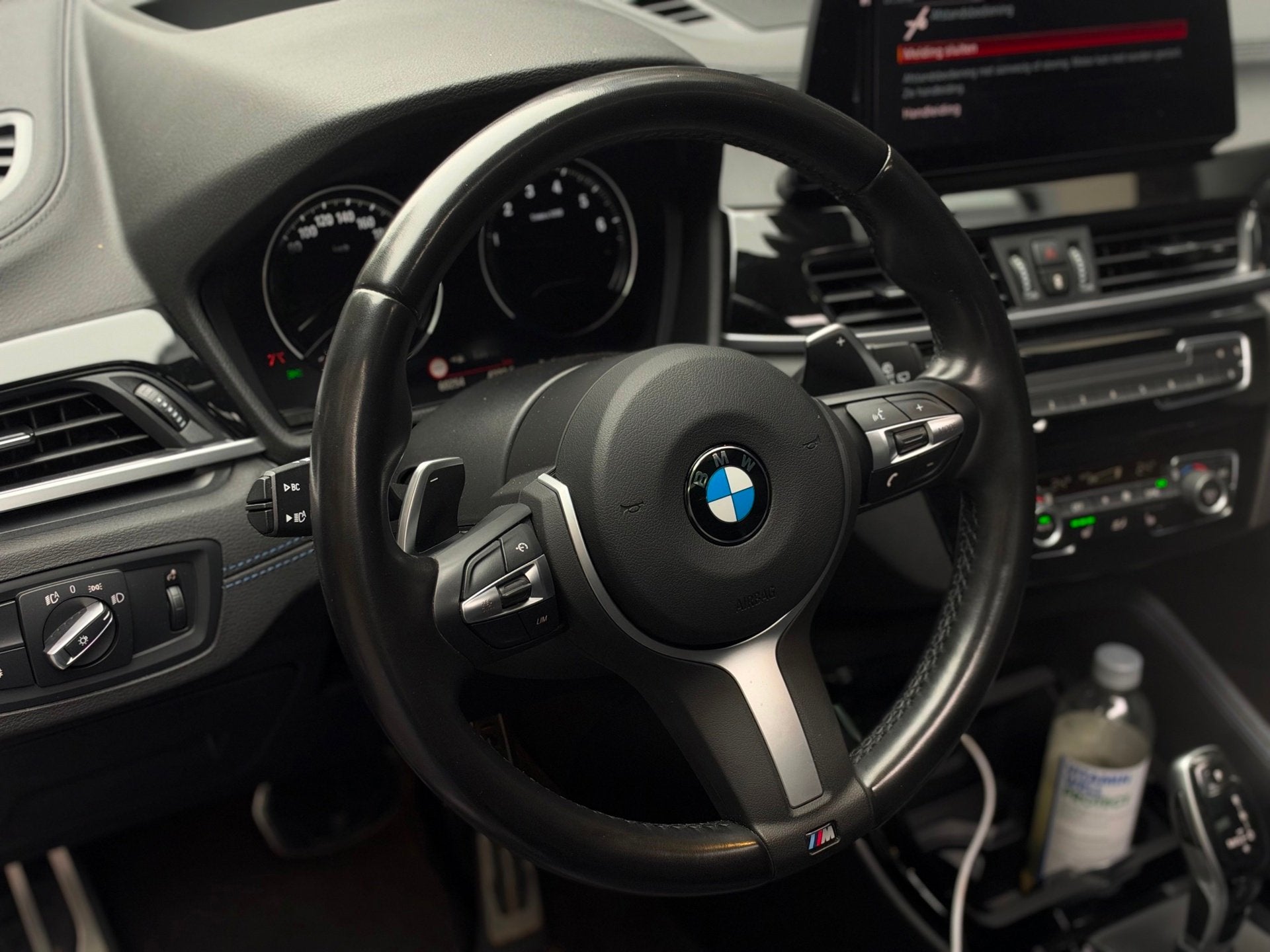 BMW X2 M35i Business Edition Plus PANO/20INCH/HU-D/STLVRM/SF, Auto's, X2, Gebruikt, 4 cilinders, Leder