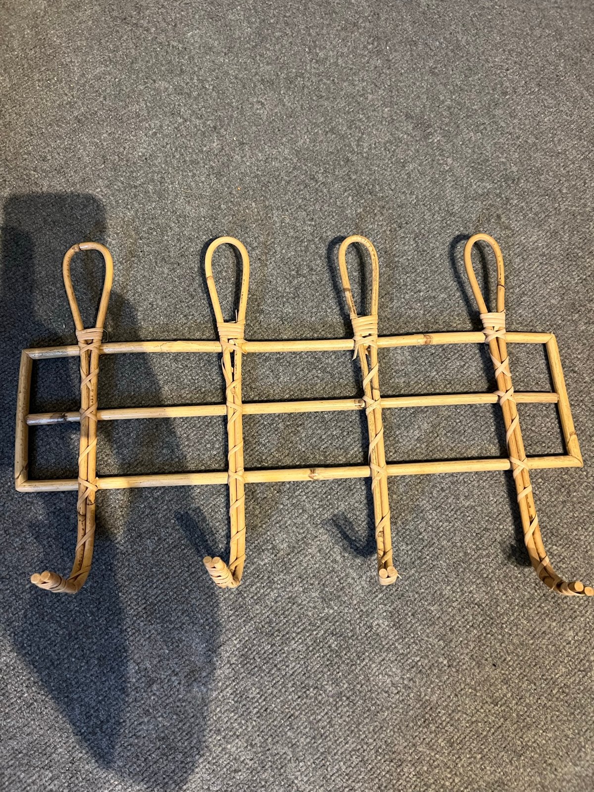 Vintage rotan wandkapstok met 4 haken, Ophalen, Gebruikt, Overige materialen, Wandkapstok