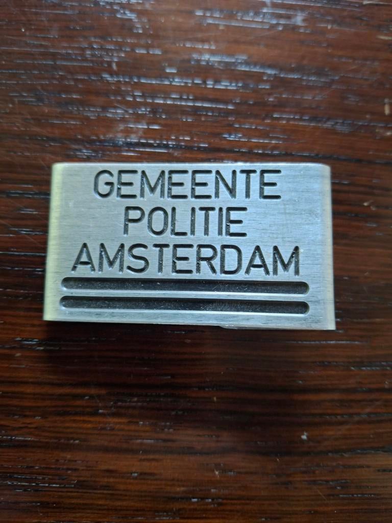 Oude metalen rang gemeentepolitie, Verzamelen, Ophalen of Verzenden, Nederland, Embleem of Badge