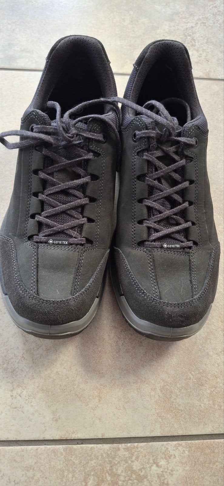 nieuwe !!!! lowa .schoenen.maat 44!.teklein gekocht.valt 43., Ophalen, Lowa, Overige kleuren, Nieuw