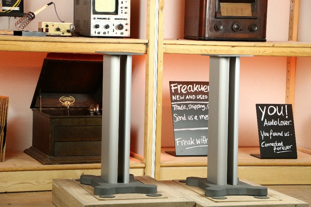 B&W FS 700 / FS700 stand your ground. @Freakuence! (Topshop), Overige merken, Bowers & Wilkins, Dale Road, Worthing, West Sussex, BN11 2BH, United Kingdom