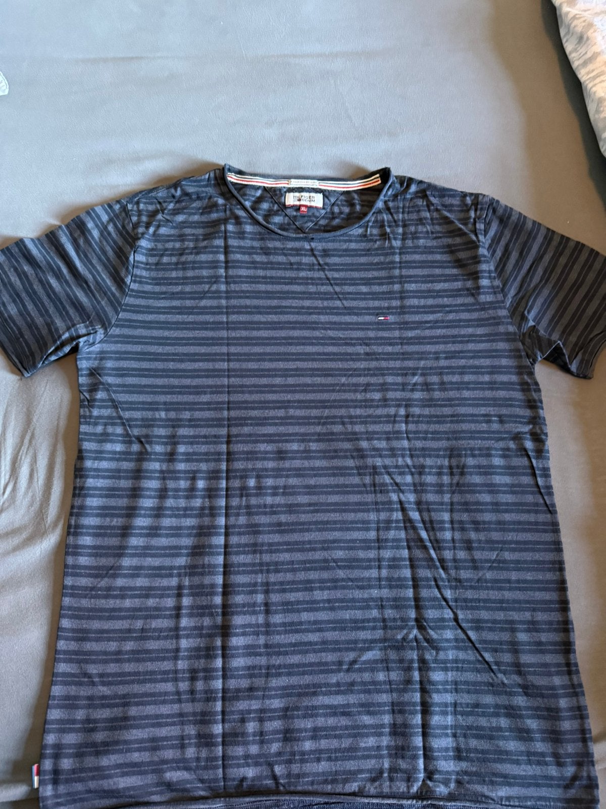 Tommy hilfiger xl t shirt, Ophalen of Verzenden, Zo goed als nieuw, Maat 56/58 (XL)