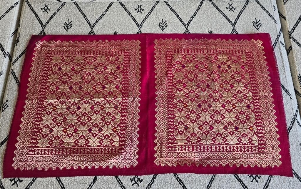 Vintage Indonesisch doek rood goud songket stijl gouddraad, Hobby en Vrije tijd, Stoffen en Lappen, Bruin, Nieuw, Ophalen of Verzenden