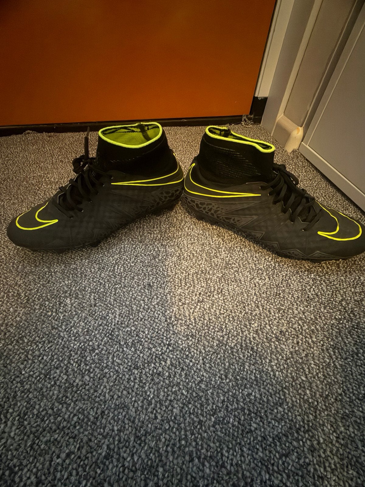 Nike Hypervenom 44,5, Sport en Fitness, Voetbal, Maat XS of kleiner, Ophalen, Zo goed als nieuw, Schoenen
