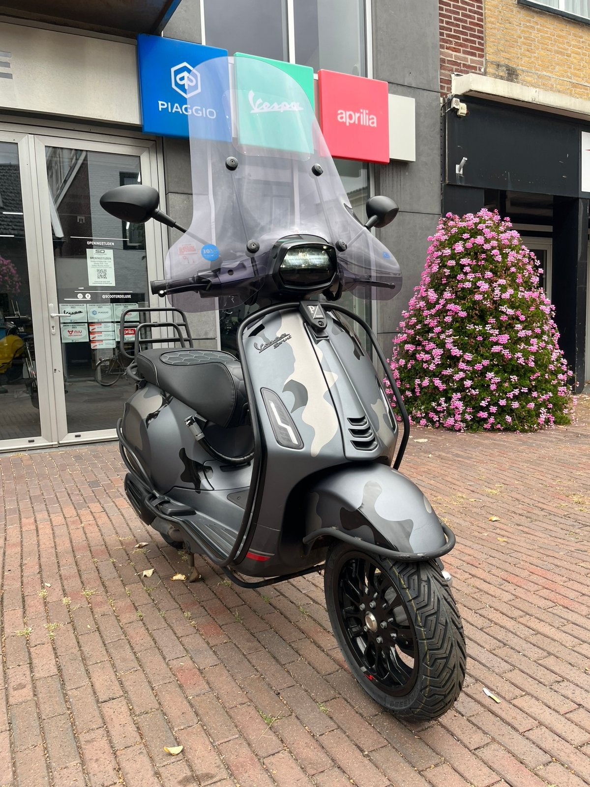 Vespa Sprint custom Camo 2021 E5 FULL OPTION, Fietsen en Brommers, Ophalen of Verzenden, Zo goed als nieuw