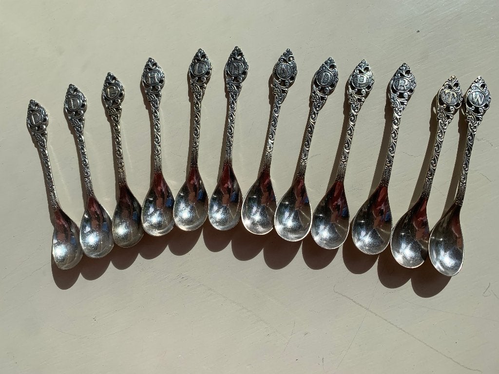 12 antieke letterlepeltjes, Ophalen of Verzenden