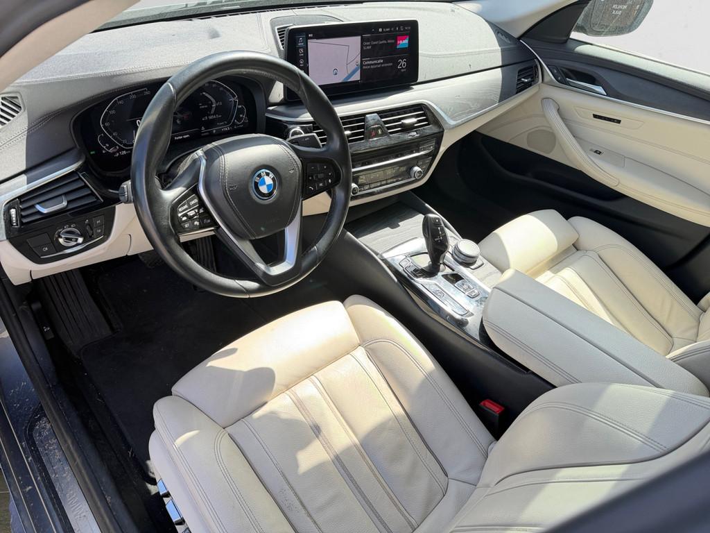 BMW 5 Serie 520e Business Edition Plus- Laserlight, Schuifda, Automaat, 1998 cc, Achterwielaandrijving, Gebruikt