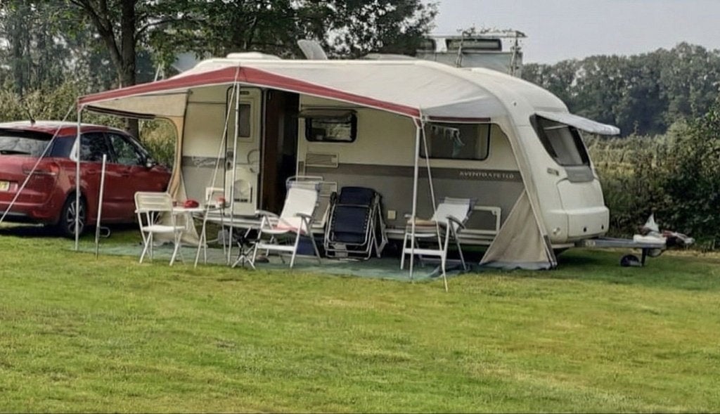 Avento Gran Turismo 470 TLD Deluxe met kampeeruitrusting, Rondzit, Particulier, Kachel, Tot en met 4