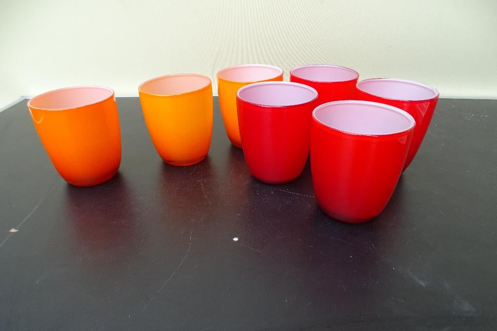 Vintage limonade glazen oranje en rood, Verzamelen, Glas en Borrelglaasjes, Ophalen of Verzenden, Zo goed als nieuw, Frisdrankglas
