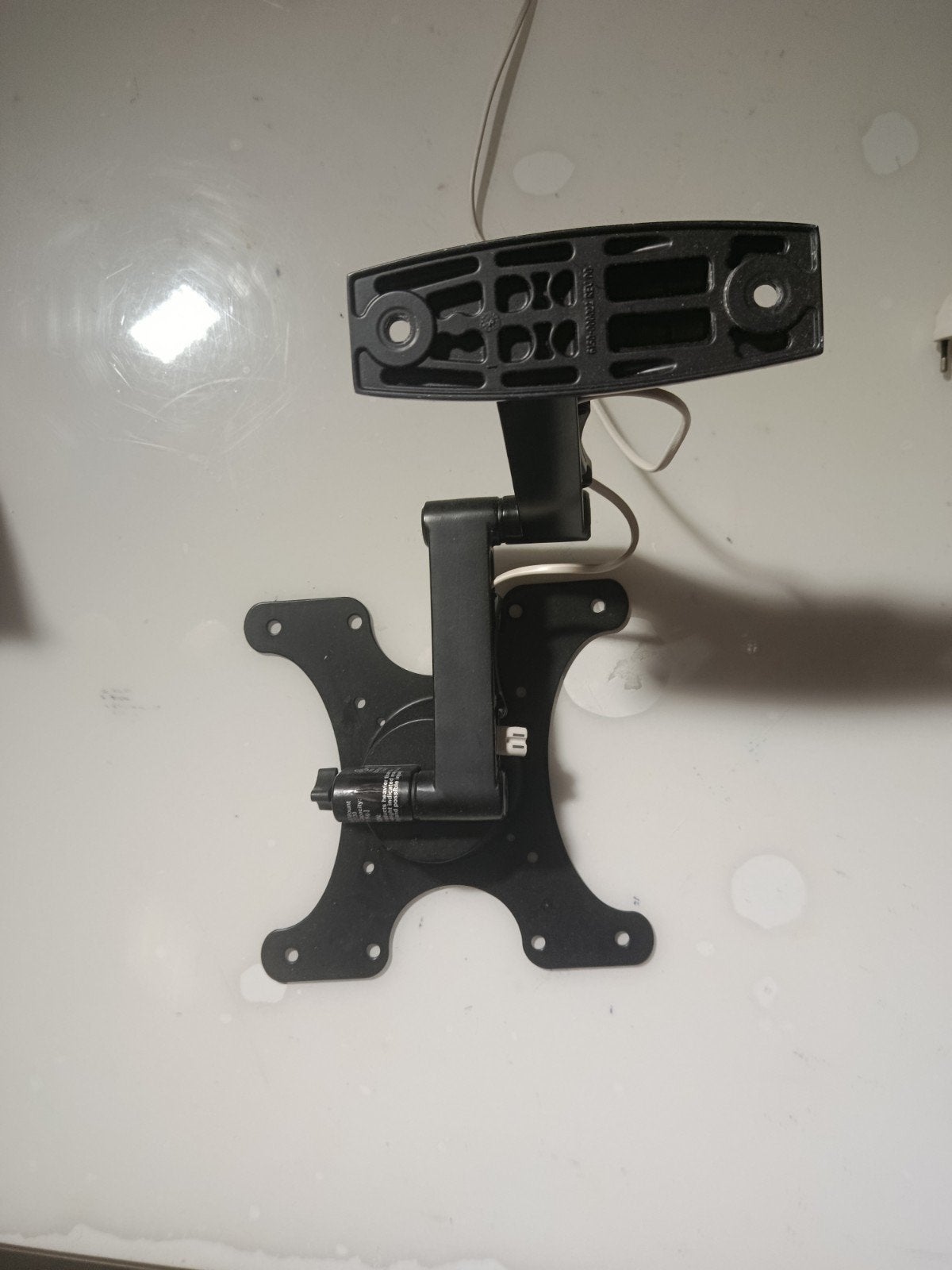 MF215" Muurbeugel voor Monitor/TV - Max. 27.2 kg, Ophalen of Verzenden, Gebruikt