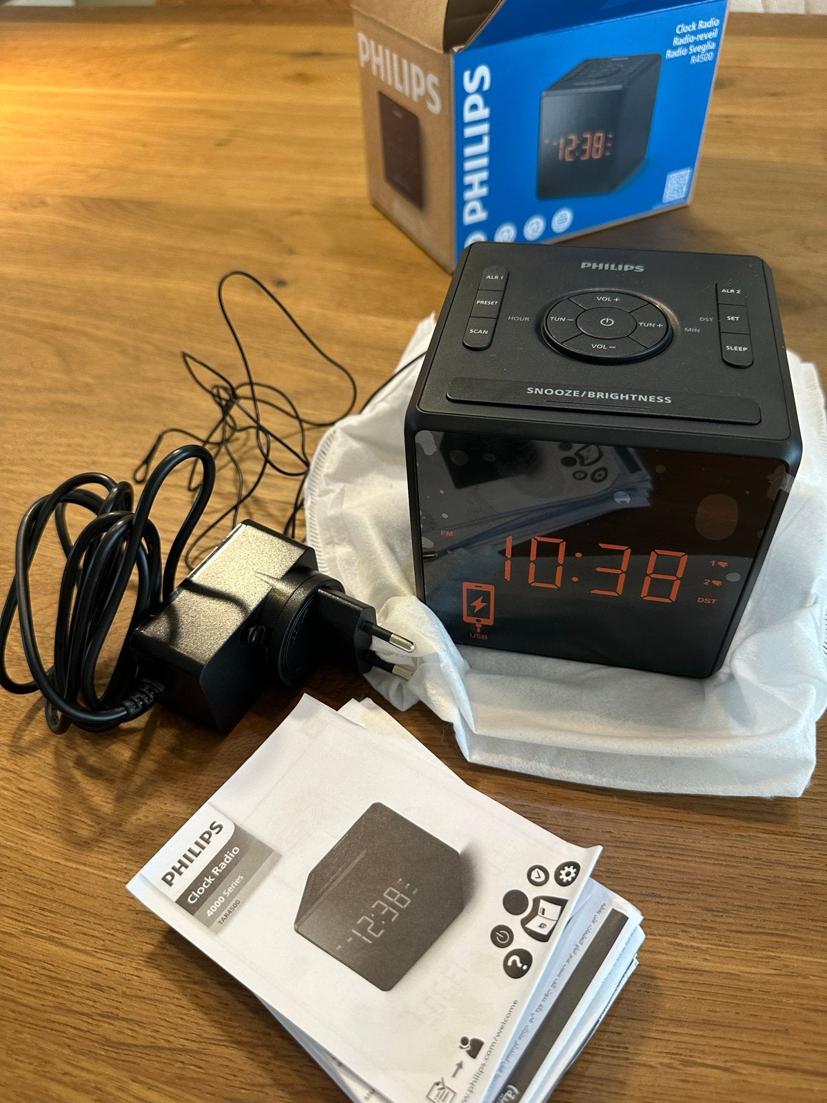 Philips TAR4500 Klokradio - Zo goed als nieuw, Audio, Tv en Foto, Ophalen of Verzenden, Zo goed als nieuw, Radio