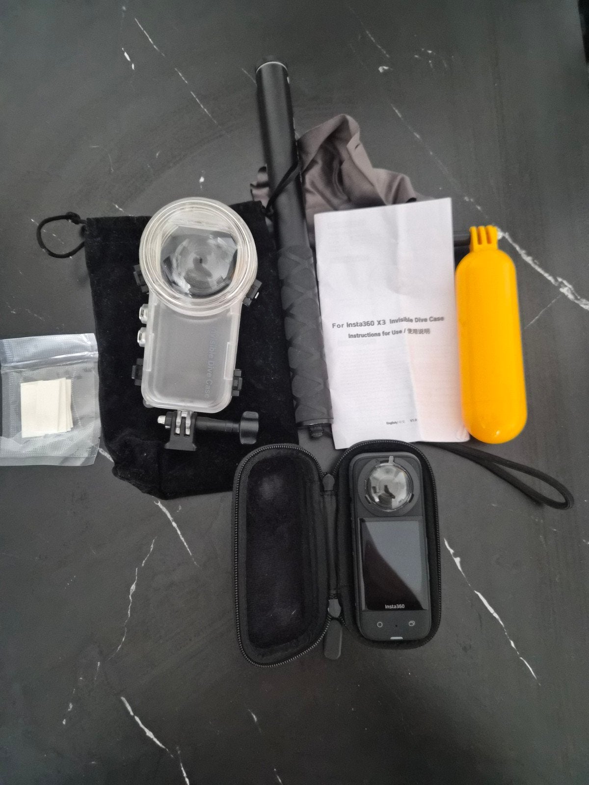 Insta360 X3 met Invisible Dive Case en accessoires, Ophalen, Zo goed als nieuw, Overige merken