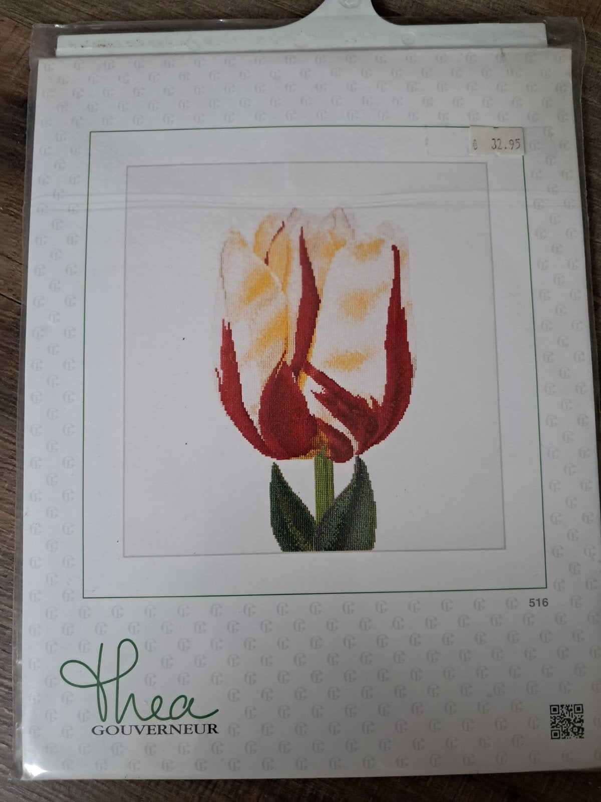 Thea Gouverneur Borduurpakket - 516 Flamed Single late tulip, Ophalen of Verzenden, Nieuw, Handborduren, Borduurpakket