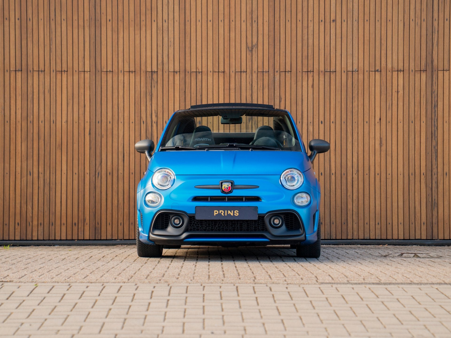 Abarth 595 C Competizione | Blu Rally matte (bj 2022), Auto's, Abarth, Voorwielaandrijving, Gebruikt, 4 cilinders, Cabriolet