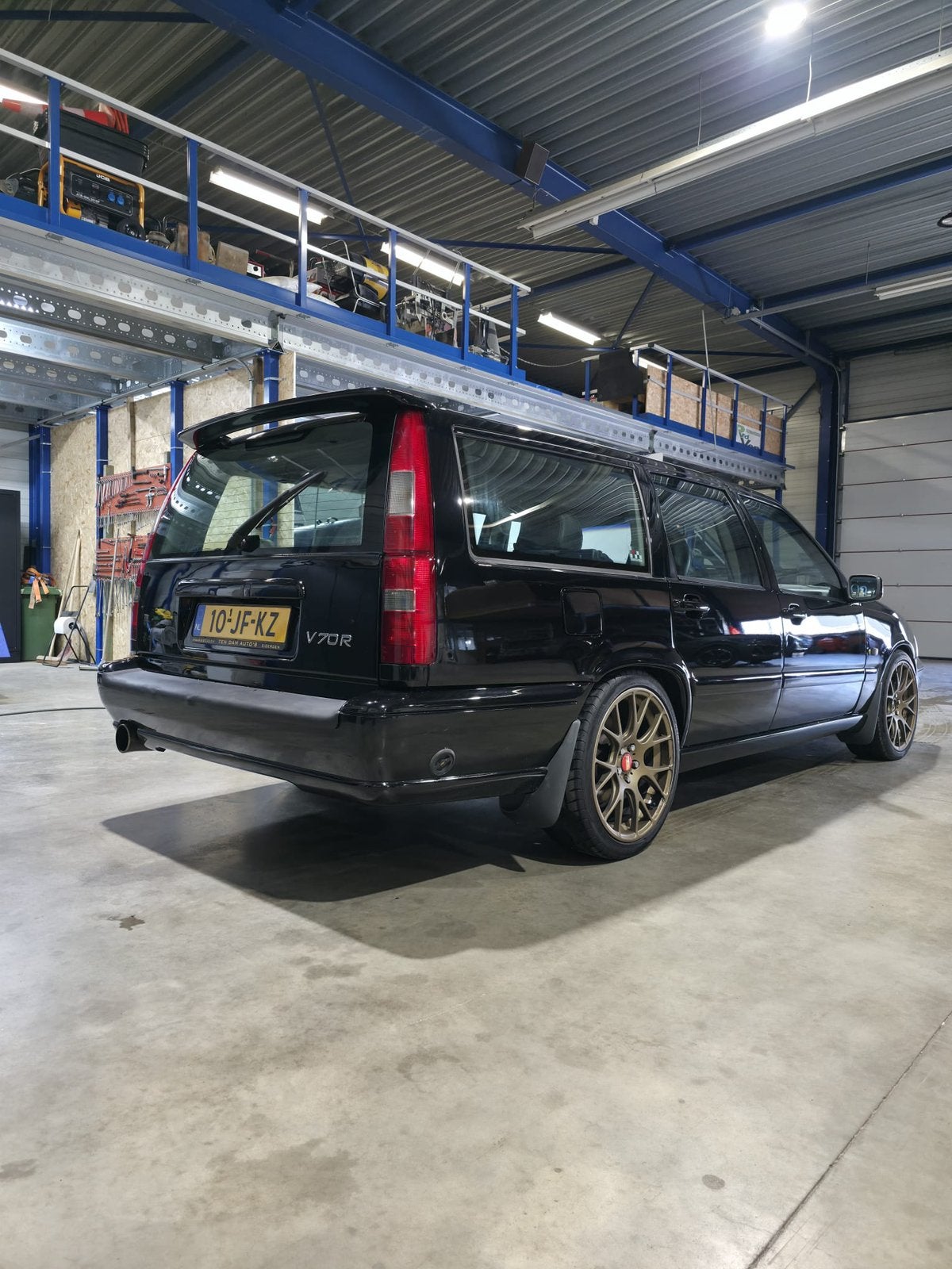 Volvo V70 2.3 R 1997 Zwart, foto 6