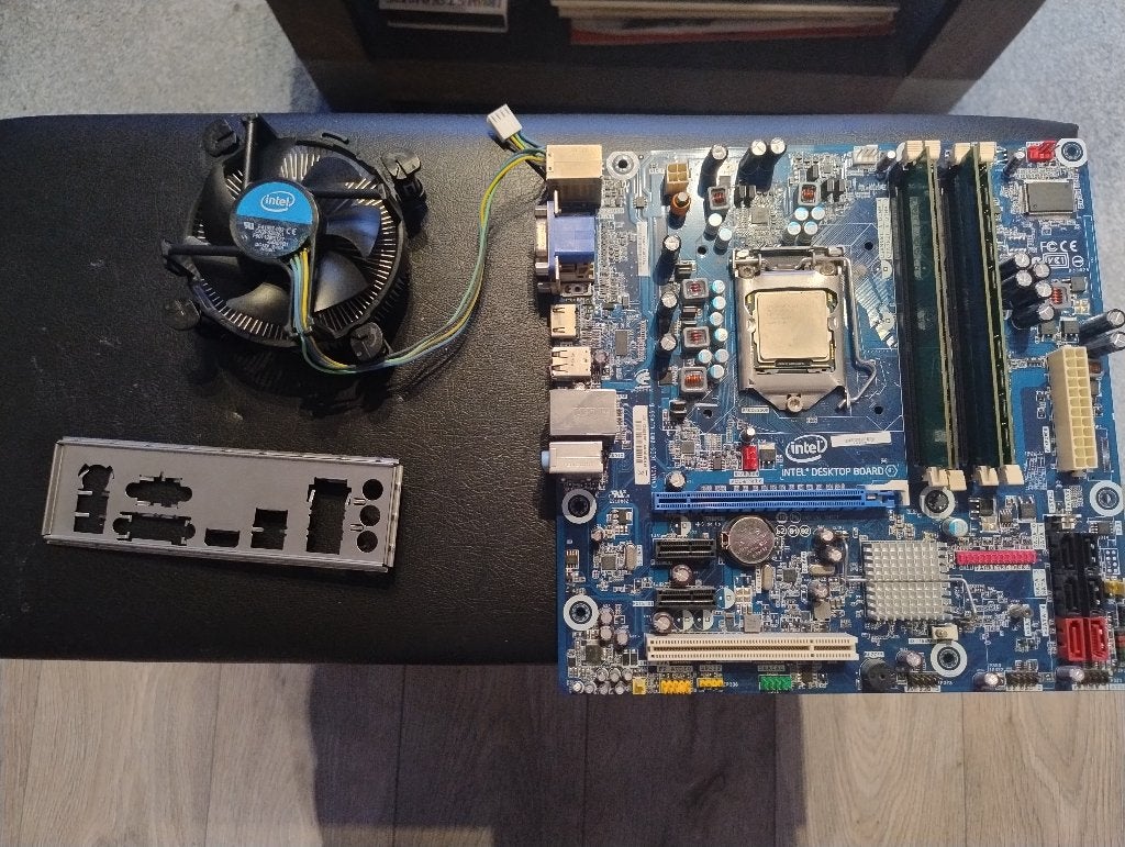 moederbord met I5-560 processor en 8GB werkgeheugen, Computers en Software, Ophalen of Verzenden, Gebruikt, Intel, DDR3
