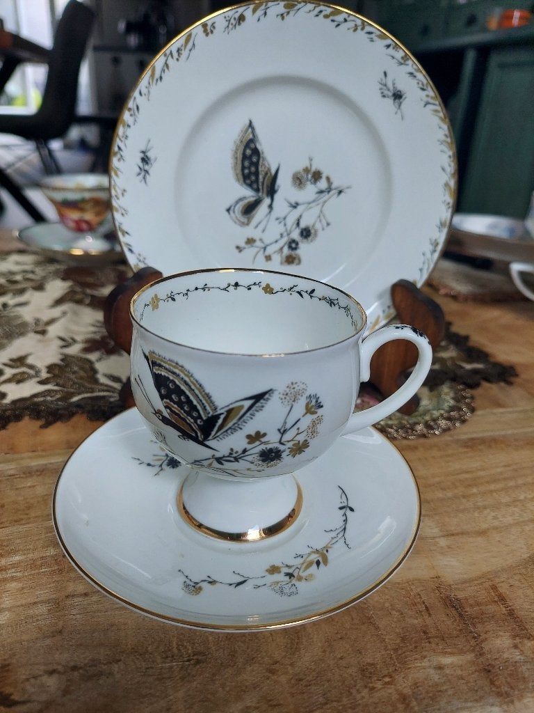 Lomonosov Imperial Porcelain – Valse des Papillons Trio, Antiek en Kunst, Antiek | Porselein, Ophalen of Verzenden