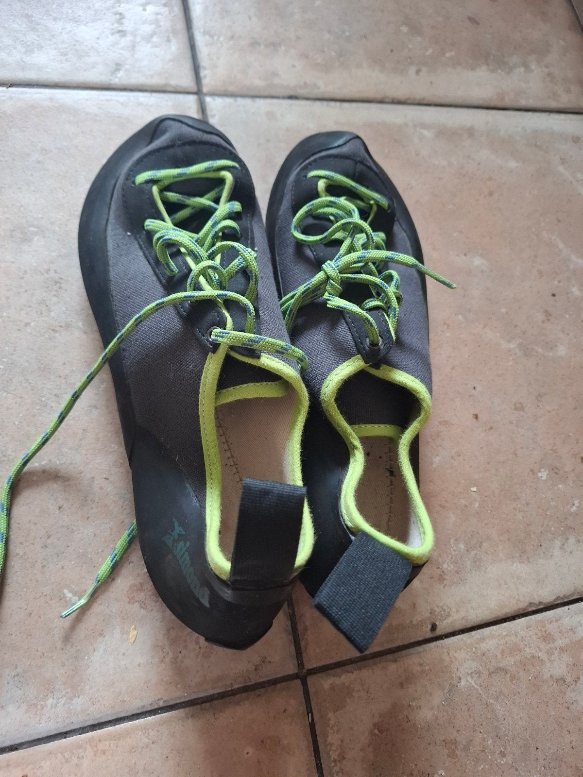Simond klimschoenen maat 42,5, Ophalen of Verzenden, Klimsportschoenen