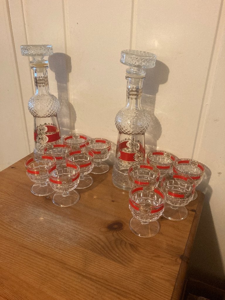 Twee retro vintage likeur karaffen met 11 glaasjes (Mid-cent, Ophalen of Verzenden