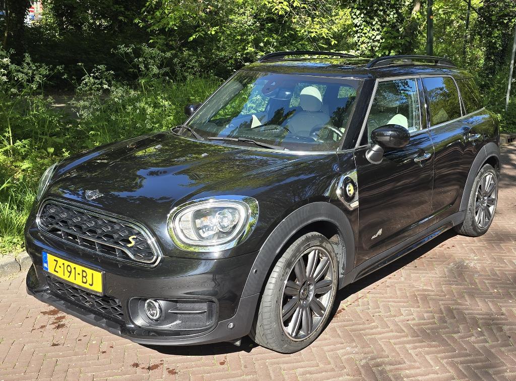 MINI Cooper SE Countryman ALL4 - PHEV - Rijk Uitgerust, Auto's, Mini, Automaat, Euro 6, Countryman, Zwart