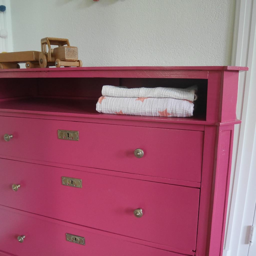 Vintage sierlijke commode warm roze, Ophalen, 50 tot 70 cm, 100 cm of meer, 90 tot 105 cm