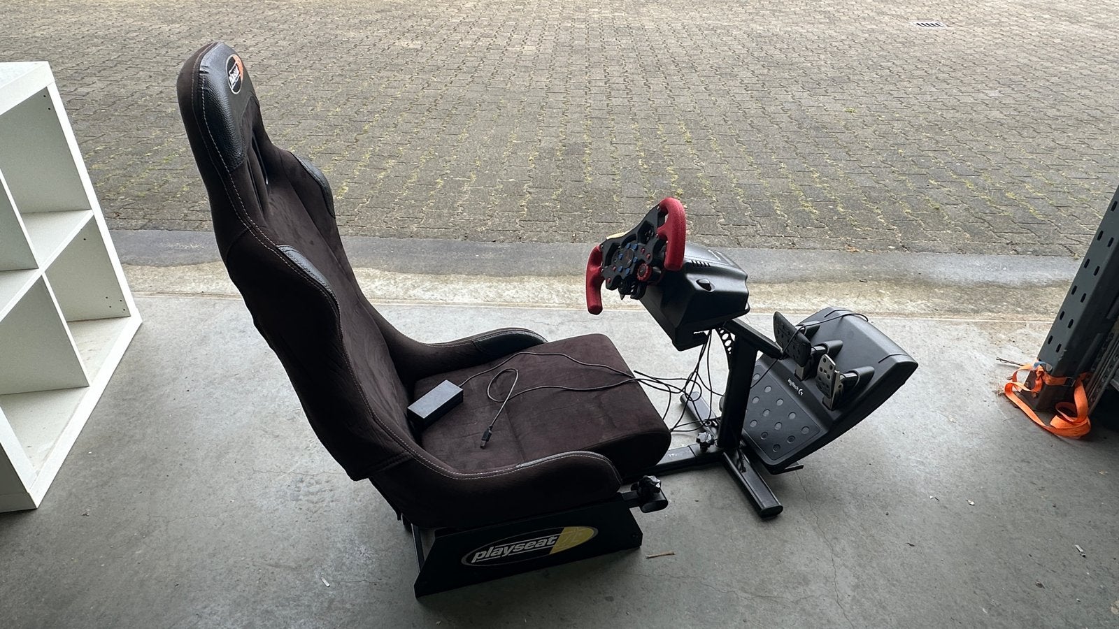 Playseat Logitech G29 Driving Force racestuur met pedalen, Ophalen, Zo goed als nieuw, Stuur of Pedalen, PlayStation 4