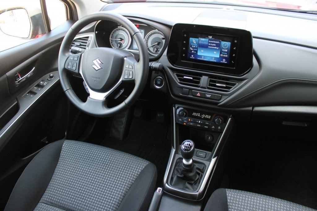 Suzuki S-Cross 1.4 Boosterjet Select SmartHybrid | CarPlay |, Auto's, Voorwielaandrijving, Stof, Gebruikt, Zwart
