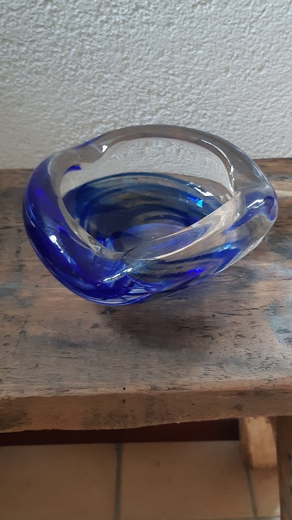 Vintage ASBAK in blauw doorzichtig glas "Holland Maastricht", Antiek en Kunst, Ophalen of Verzenden