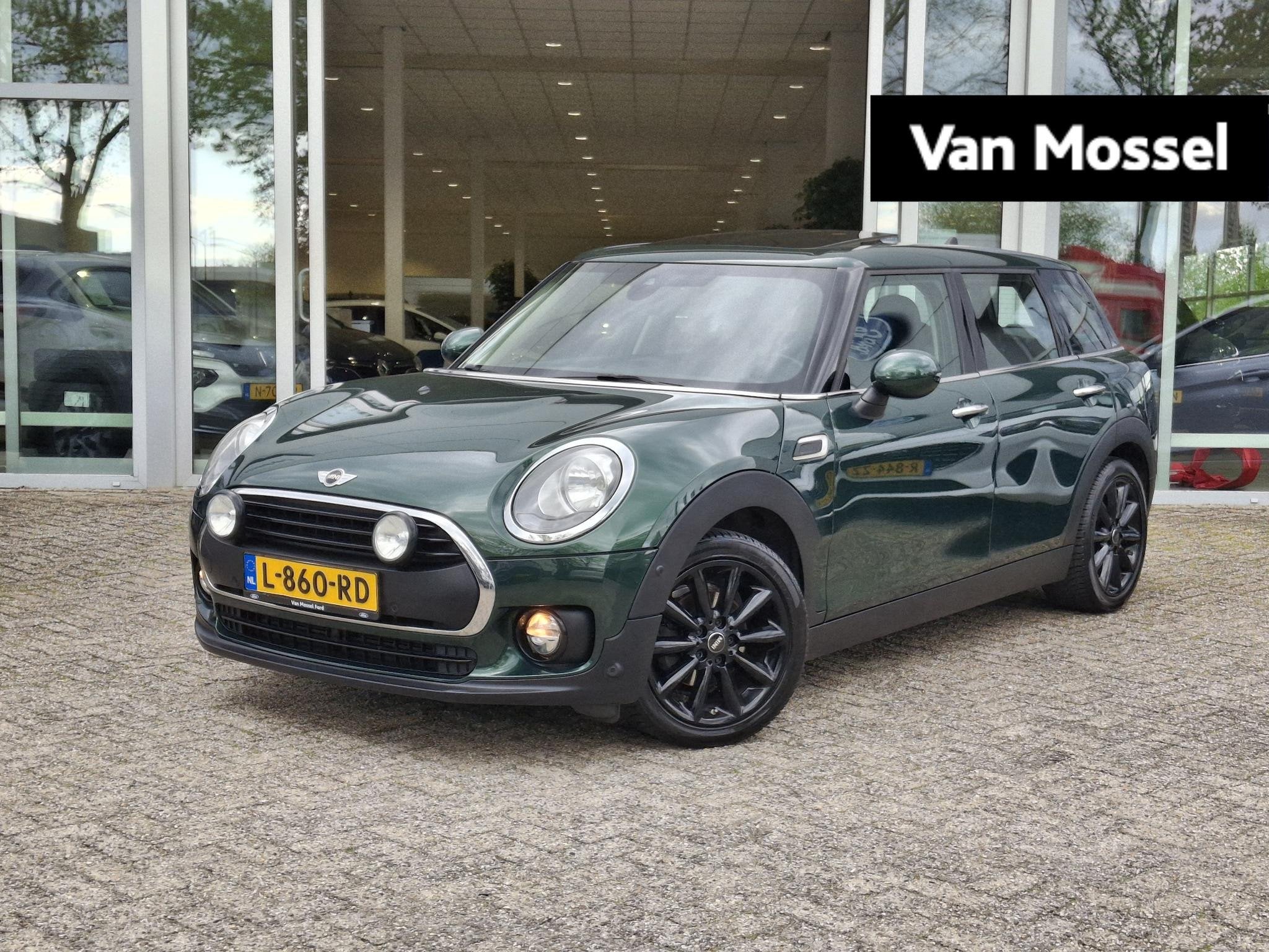 MINI Clubman 1.5 One Salt Serious Business | Stoelverwarming