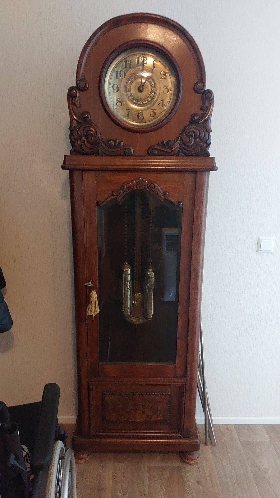 Mooie grote staande klok, Ophalen