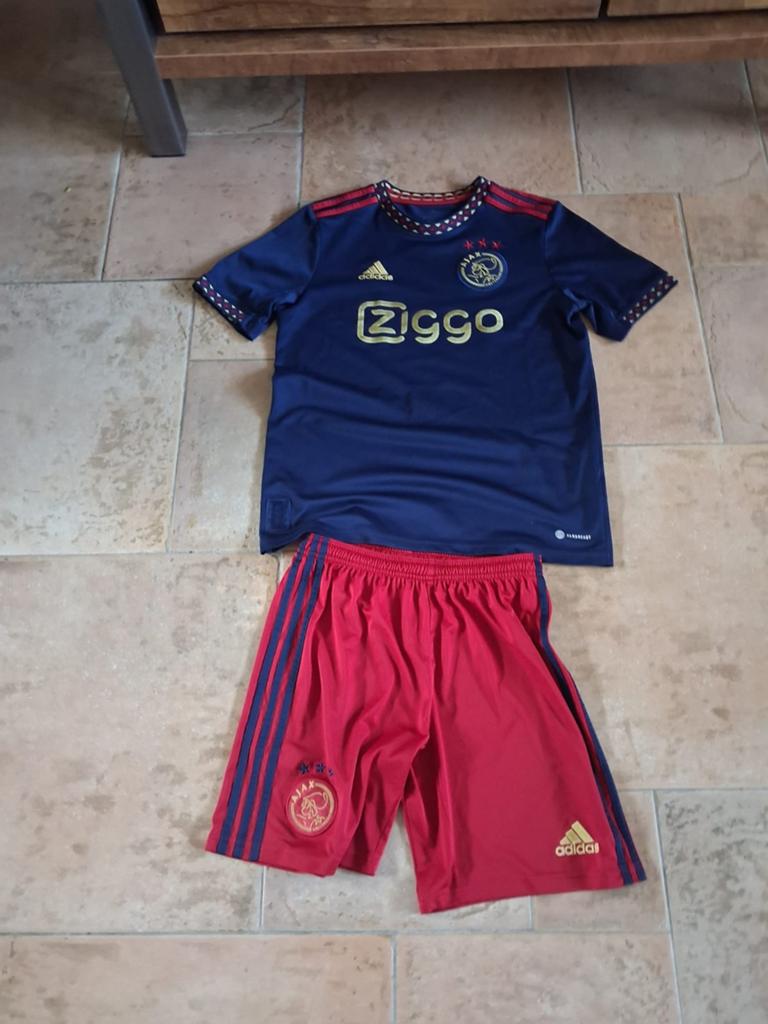 Ajax tenue maat 176, Maat XS of kleiner, Ophalen of Verzenden, Gebruikt, Set