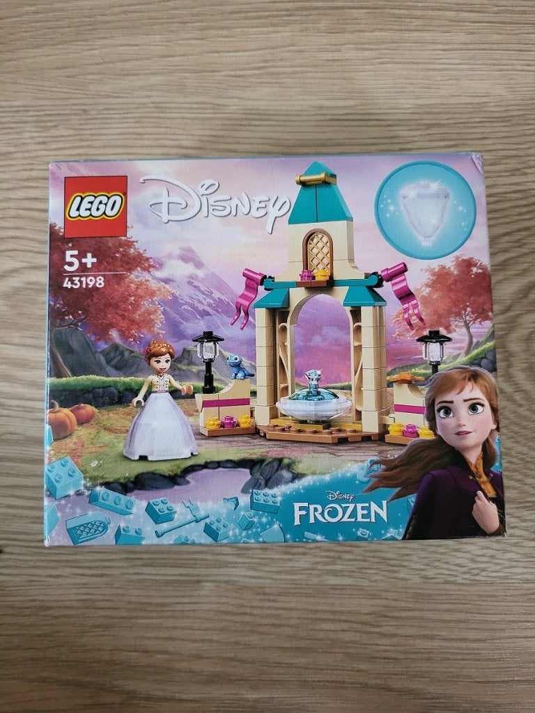 LEGO 43198 Disney Frozen: Binnenplaats van Anna's Kasteel, Lego, Nieuw, Ophalen of Verzenden, Disney