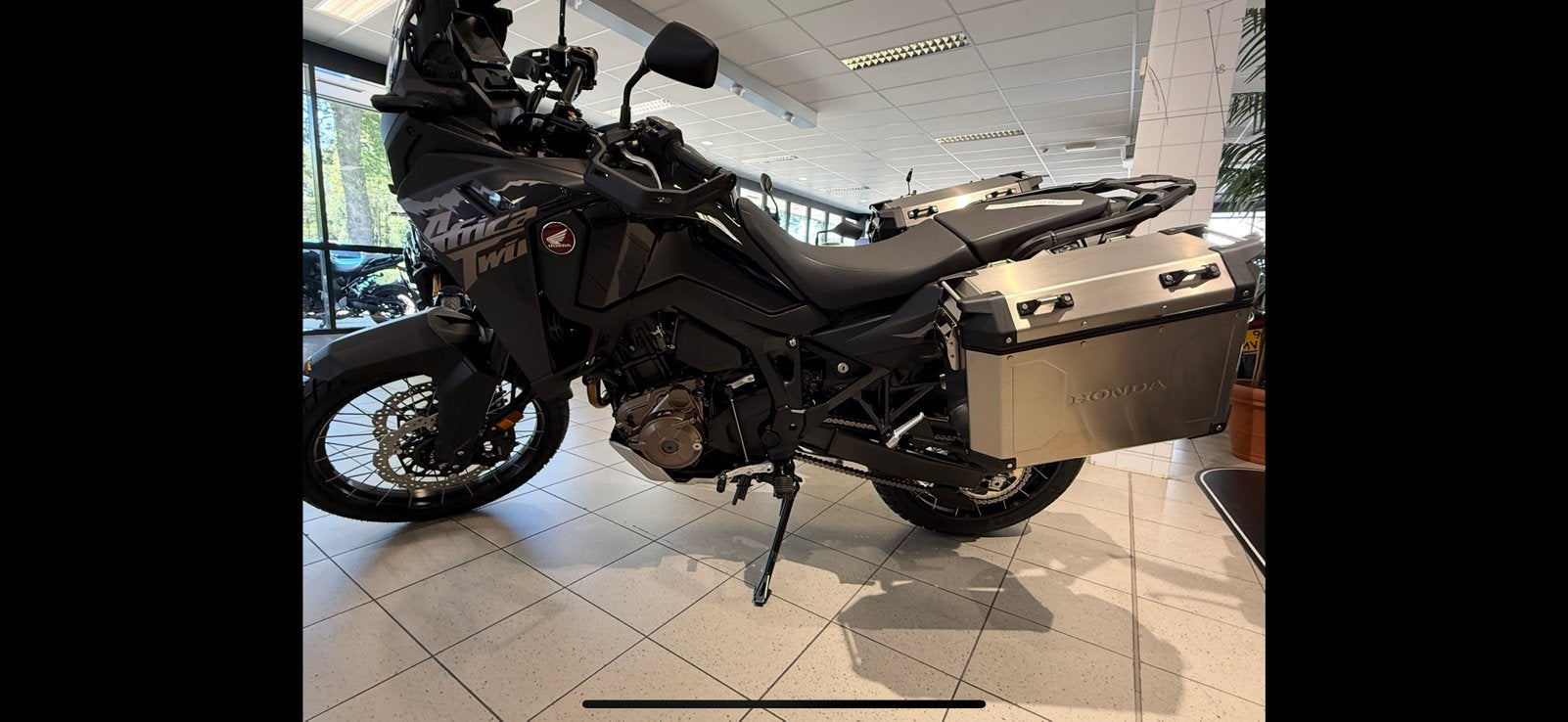 Zij koffers Honda, Ophalen, Nieuw