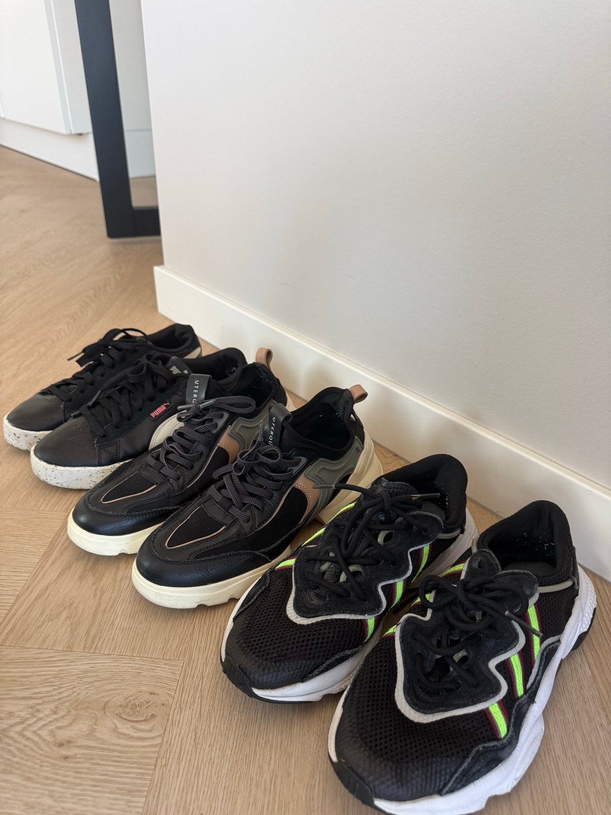 Diverse gedragen sneakers - Fijne schoenen voor dagelijks ge, Kleding | Dames, Schoenen, Ophalen of Verzenden, Gedragen, Zwart