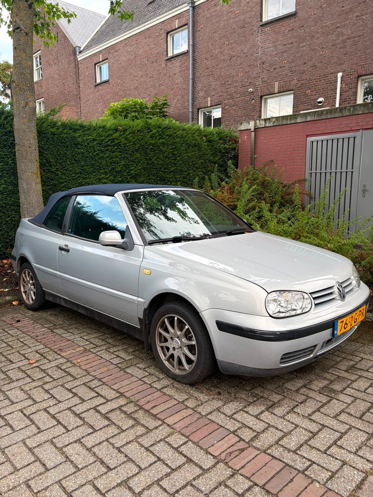 Volkswagen Golf 1.8 Cabriolet 66KW AUT 1999 Grijs, 4 cilinders, Cabriolet, 4 stoelen, 1200 kg