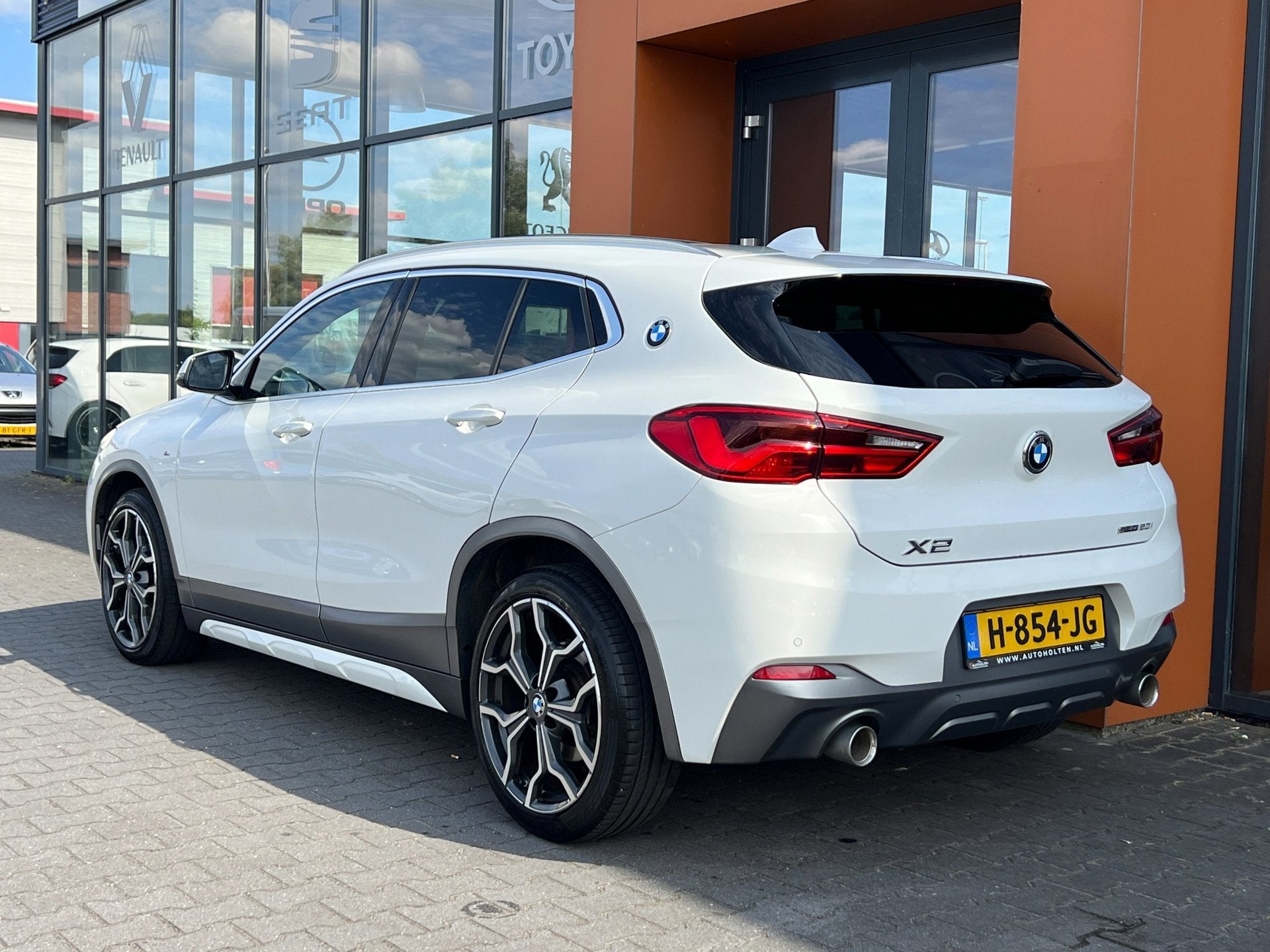 BMW X2 SDrive20i automaat M-pakket|Pano|Leer|Leer|Navi|PDC, Auto's, 1998 cc, Euro 6, 1435 kg, Wit